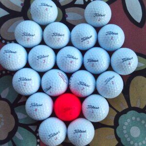 21 Titleist TruFeel Golf Balls 4A